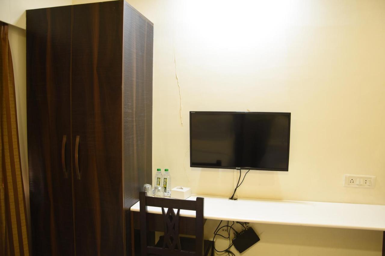Hotel Galaxy Comforts Mumbai Kültér fotó